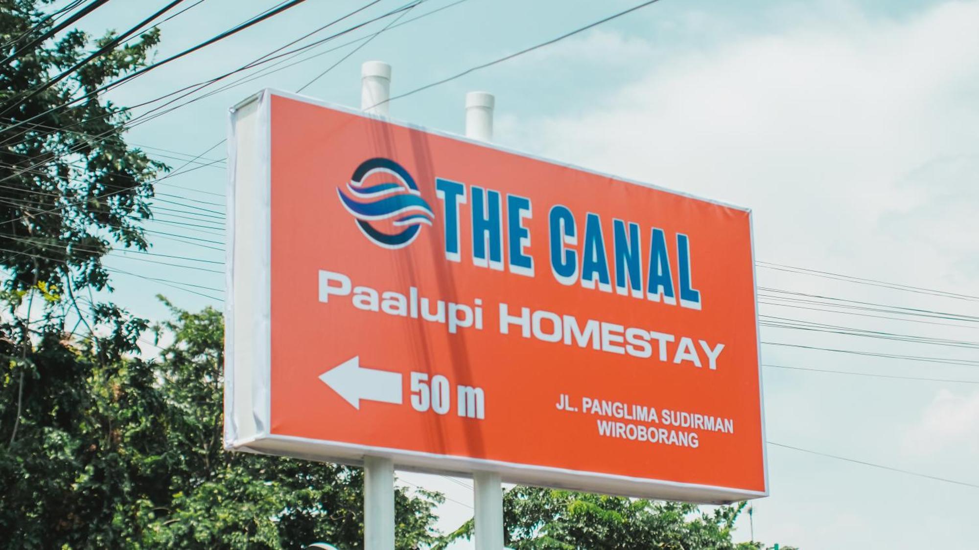 The Canal Homestay Probolinggo Bagian luar foto